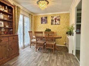 Dining Area- click for photo gallery